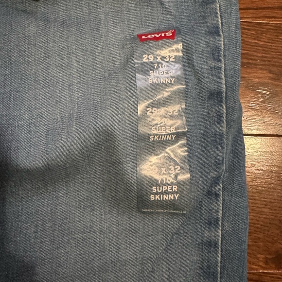 Levi’s Jeans 710 Super Skinny Mid-Rise Medium Wash - Picture 5 of 10